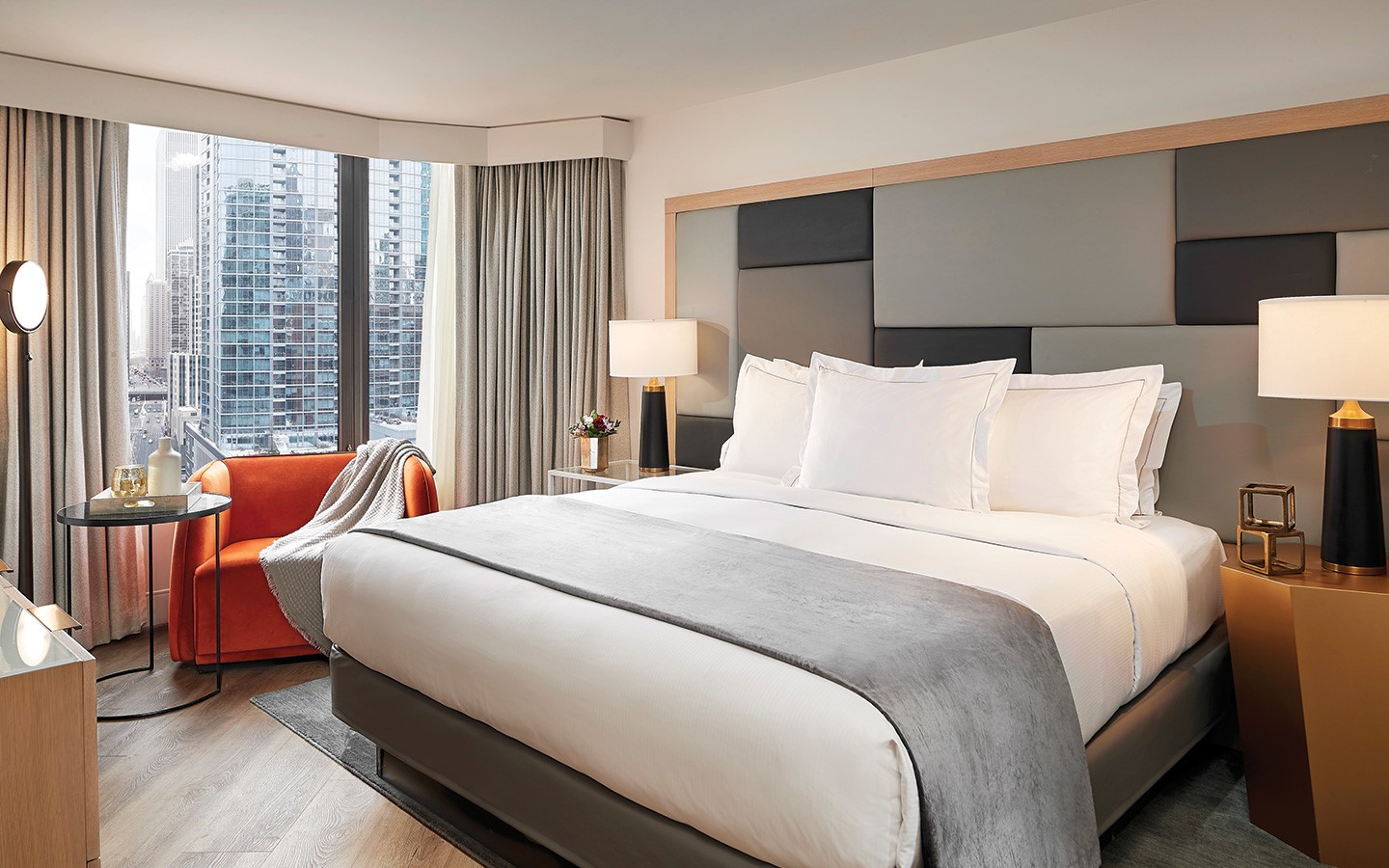 Chicago Magnificent Mile Suites