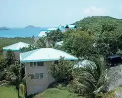 BAY CLUB, THE