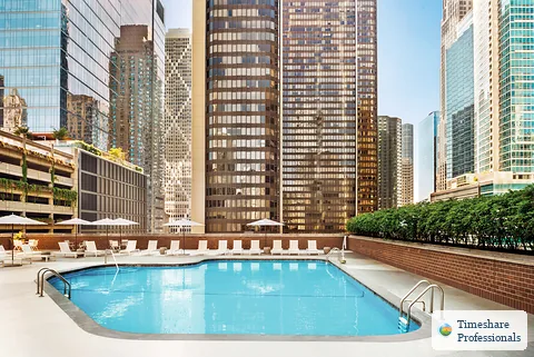 Resort pool at Hilton Grand Vacation Chicago Downtown Magnificent Mile