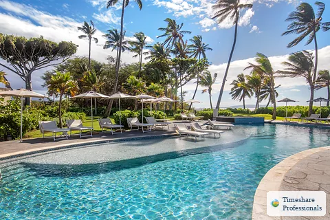 Resort pool at Maui Bay Villas By Hilton Grand Vacations
