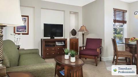 Example living and dining area at Sheraton Vistana Villages